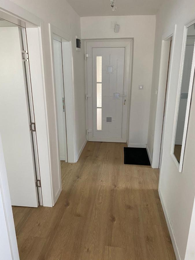 Mia Apartman Visoko Eksteriør bilde