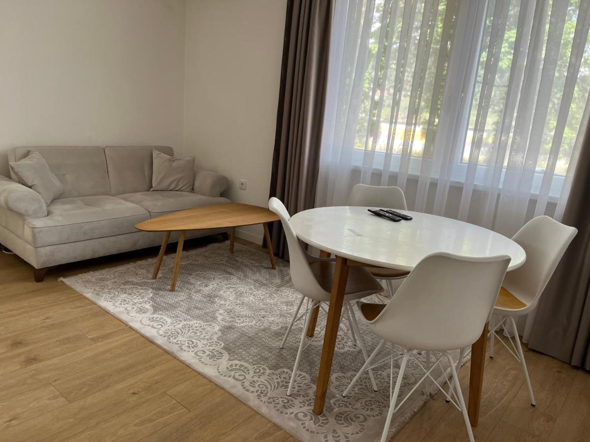 Mia Apartman Visoko Eksteriør bilde